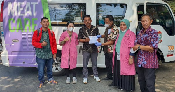 DP2 Makassar Serahkan Hasil Sampel Meat Care