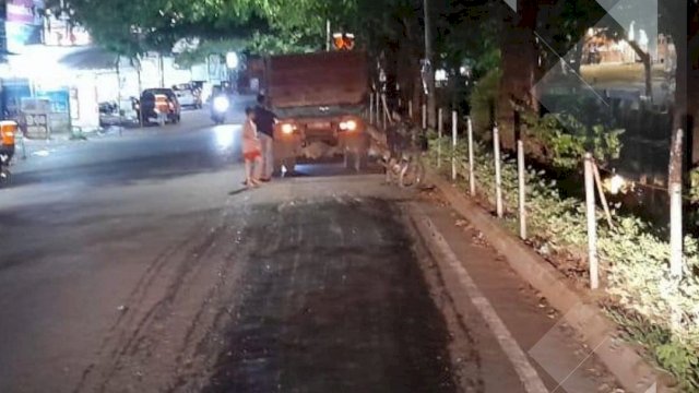 Dinas PU Makassar Lakukan Perbaikan Jalan di Dua Titik