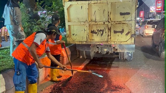 Pemeliharaan Jalan, Satgas Sapu Lubang Dinas PU Makassar Sasar Jalan Penghibur