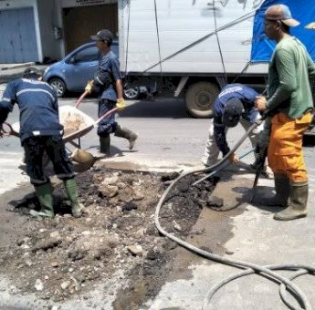 Tingkatkan Kualitas Infrastruktur, Camat Wajo Apresiasi Kinerja Dinas PU Makassar