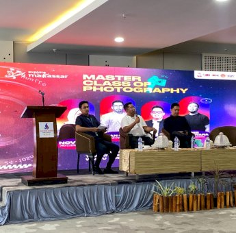 Asah Bakat Pelaku Industri Dispar Gelar Kelas Fotografi 2023