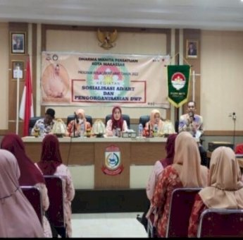 Ramli Lallo Buka Sosialisasi ADRT Pengurus DWP Sangkarrang