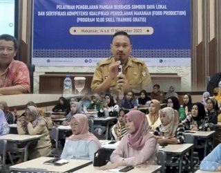 Kepala DKP Makassar Buka Pelatihan Pengelolaan Pangan Sumber Lokal