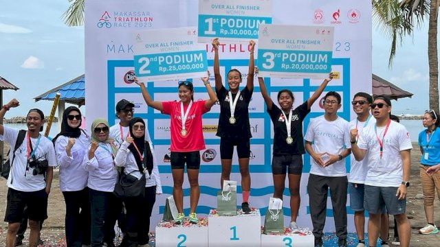 Hebat! Inilah Para Peraih Podium Makassar Triathlon Race 2023