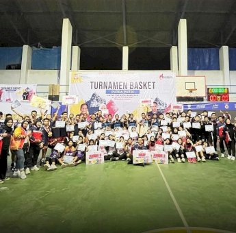 13 Tim Perebutkan Hadiah Total 40 Juta Turnament Basket Putra Putri antar SMP Se-Kota Makassar