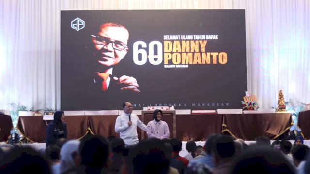 Danny Pomanto Lewati Penambahan Usia Bersama Keluarga dan Kerabat: Saya Bersyukur Punya Sahabat Seperti Kita!