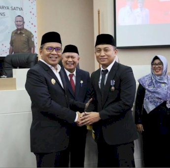 Hebat! Sekcam Ujung Tanah Raih Raih Penghargaan Satyalencana Karya Satya 2023