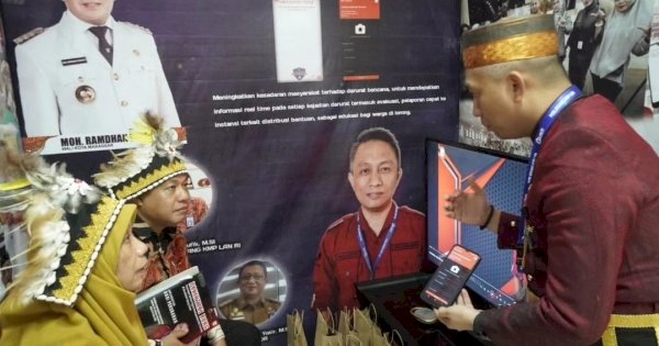 Sekcam Ujung Tanah Kenalkan Aplikasi Pakintaki Rong di Pemeran PKA Angkatan VII dan VIII