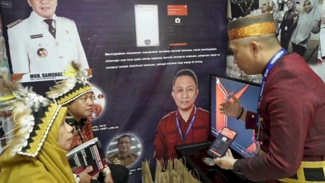 Sekcam Ujung Tanah Kenalkan Aplikasi Pakintaki Rong di Pemeran PKA Angkatan VII dan VIII