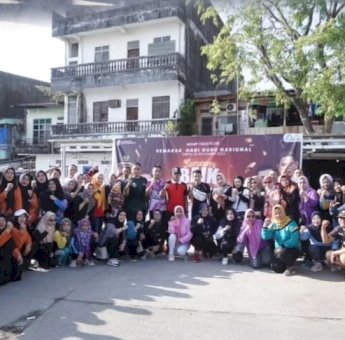 Camat dan Sekcam Ujung Tanah Ikuti Senam Peringatan Hari Guru Nasional 2023