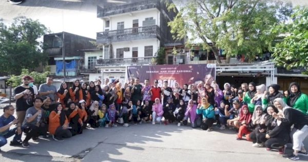 Camat dan Sekcam Ujung Tanah Ikuti Senam Peringatan Hari Guru Nasional 2023