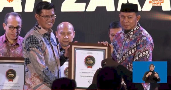 Komitmen Wujudkan Makassar Zero Stunting, Danny Pomanto Raih Penghargaan Tokoh Pemberdayaan 2023