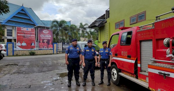 Damkar Makassar Kawal Pengamanan Logistik Pemilu di 14 Titik