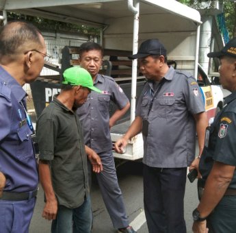 Gerak Cepat, TRC Perumda Parkir Makassar Razia Jukir Liar di Jalan Kartini -Sudirman