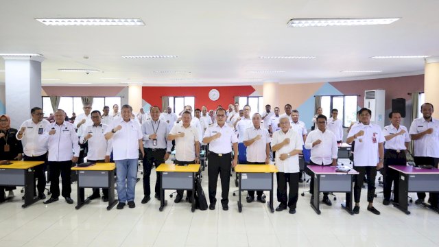 Tegaskan Tidak Ada Anak Emas, Danny Pomanto Cari Pejabat Cepat dan Adaptif di Seleksi JPTP