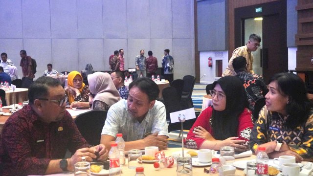 Plt Kepala DPPKB Makassar Hadiri FPD, Usul Bimtek Ulang Kader KB