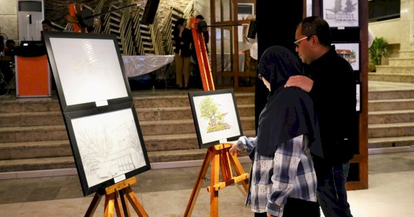 Danny Pomanto Apresiasi Gradasi Sketch Exhibition Himpunan Mahasiswa Arsitektur UNHAS