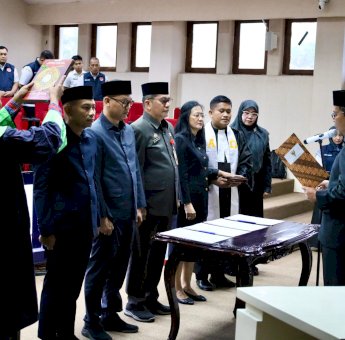 Danny Pomanto Lantik Empat Pejabat Disdukcapil Makassar