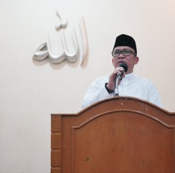 Safari Ramadan Kedua, Camat Rappocini Sasar Jemaah Masjid Quba Tidung