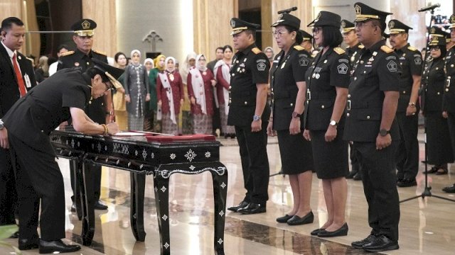 Lantik 57 Pimti Pratama, Menkumham Sampaikan Pesan Bekerja Bersama adalah Keberhasilan