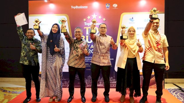 PDAM dan Perumda Parkir Raih Penghargaan Top BUMD 2024, Danny Pomanto: Jadi Acuan BUMD di Makassar