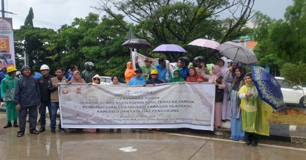 Dispora Makassar Tanam 2020 Bibit Pohon Bentuk Kompensasi Revitalisasi Lapangan Karebosi