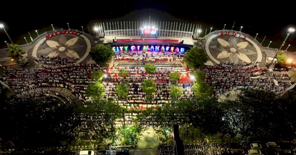 Masyarakat Makassar Antusias Ikuti Salat Subuh Berjamaah di Pekan Kedua Ramadan