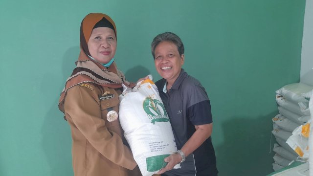 Lurah Timungan Lompoa: Ambil Raskin Tak Mesti Bayar PBB dan Retribusi Sampah