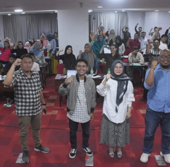 Bahas Perda KTR, Budi Hastuti Ingatkan Warga Tentang Bahaya Asap Rokok