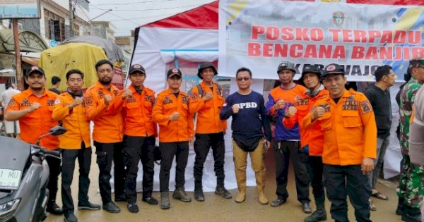 Evakuasi Korban Banjir, Danny Pomanto Kirim TRC BPBD ke Wajo