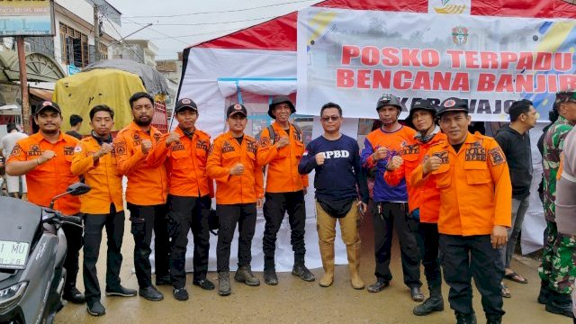 Evakuasi Korban Banjir, Danny Pomanto Kirim TRC BPBD ke Wajo