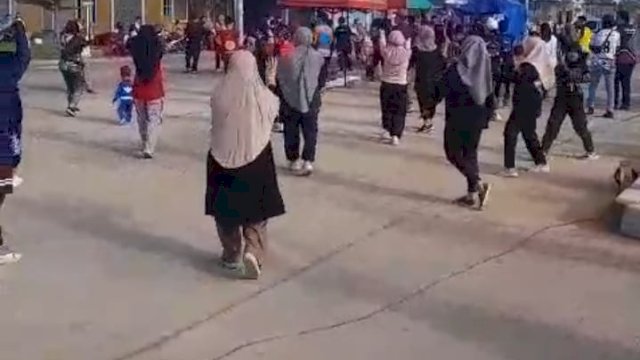 Peduli Kesehatan, Kerukunan BFM 2 Gelar Olahraga Bersama Warga