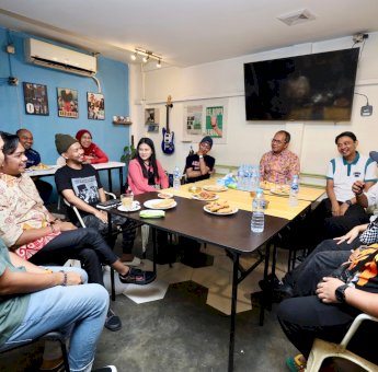 Danny Pomanto Nongkrong Bareng Konten Kreator, Kolaborasi Sosialisasikan Program Pemkot Makassar