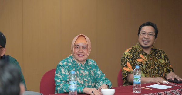 Bacawalkot Makassar Indira Yusuf Ismail Jalani Wawancara dengan Tim Penjaringan PKS