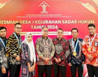 Sepuluh Camat di Makassar Terima Penghargaan dari Kemenkumham RI
