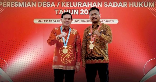 Kelurahan Tamamaung Dinobatkan Jadi Desa/Kelurahan Sadar Hukum, Camat Panakukang Diganjar Penghargaan dari Kemenkumham