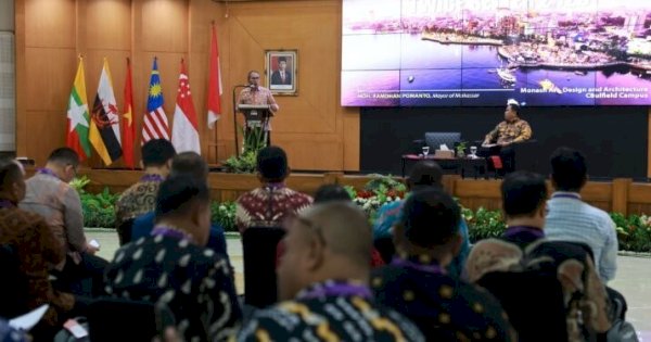 Danny Pomanto Sharing  dengan Peserta Pelatihan Kepemimpinan LAN RI