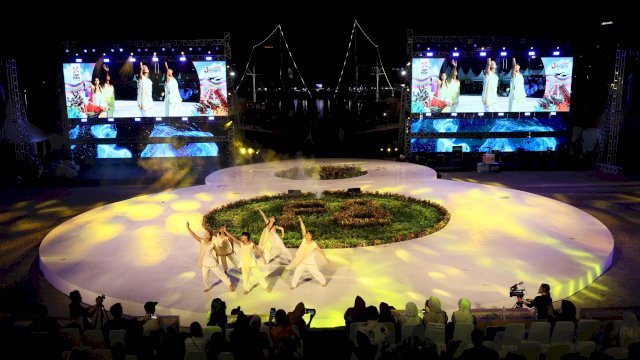 Singapura Tampilkan Keberagaman Budayanya Lewat Modern Dance di F8 Makassar