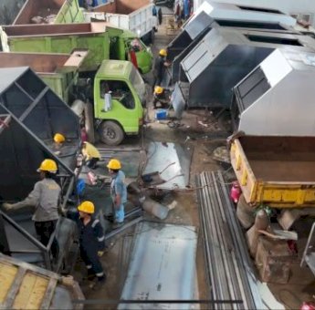 Pastikan Truk Armada Sampah Berfungsi Maksimal, UPT Perbengkelan Dinas PU Makassar Rutin Lakukan Pemeriksaan