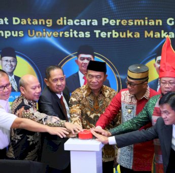 Diresmikan Menko PMK Muhajir Efendi, Danny Pomanto Apresiasi Gedung Baru Universitas Terbuka Pakai Solar Panel Dukung Low Carbon City