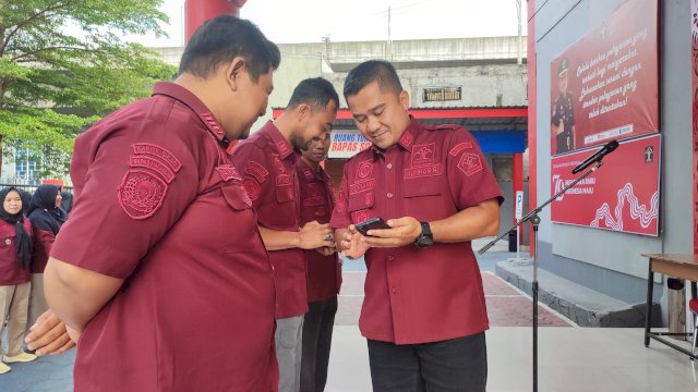Apel Pagi, Kepala Bapas Makassar Cek HP Seluruh Pegawai Cegah Judol