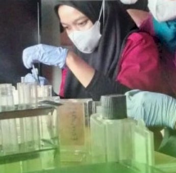 Cegah Risiko Penyakit, DP2 Makassar Beri Pelayanan Laboratorium MeatCare di Warung Bakso