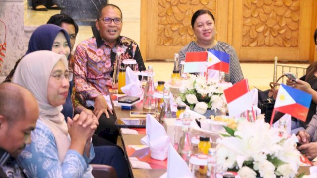 Danny Pomanto Jamu Makan Malam Konjen Filipina, Marry Jennifer: Saya Terkesan dengan Makassar