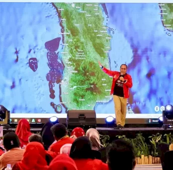 Amran Sulaiman Apresiasi Danny Pomanto, Tanggap Hadapi Bencana di Sulsel