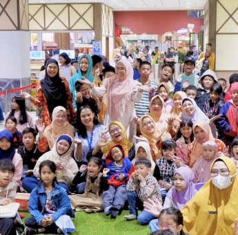 Trans Studio Word Sukses Gelar Kompetisi Mewarnai Diatas Media Kayu