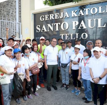 Danny Pomanto Ramaikan Jalan Santai Sehat Bahagia Gereja Katolik Paroki ST Paulus Tello