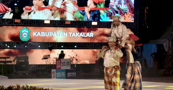 Pertunjukan Tari Paddeko Sukses Buat Tegang Penonton Panggung Utama F8 Makassar