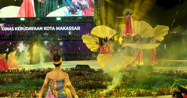 F8 Makassar Jadi Panggung Pelestarian dan Pemajuan Tradisi Seni Budaya, Tari Pallapi Aroo Pukau Pengunjung di Panggung Utama