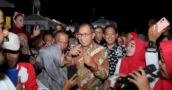 Antusiasme Warga di Tiga Kecamatan Sambut Danny Pomanto Saat Hadiri Pesta Rakyat 