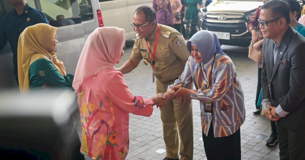 Danny Pomanto Sambut Kedatangan Iriana Jokowi dalam Kunjungan Kerjanya di Makassar